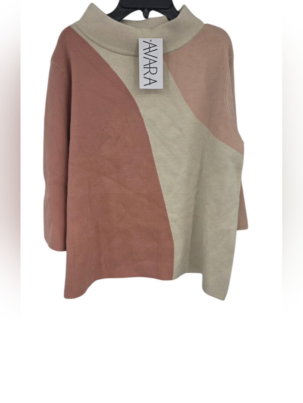 New Avara Color Blocked Sweater Small